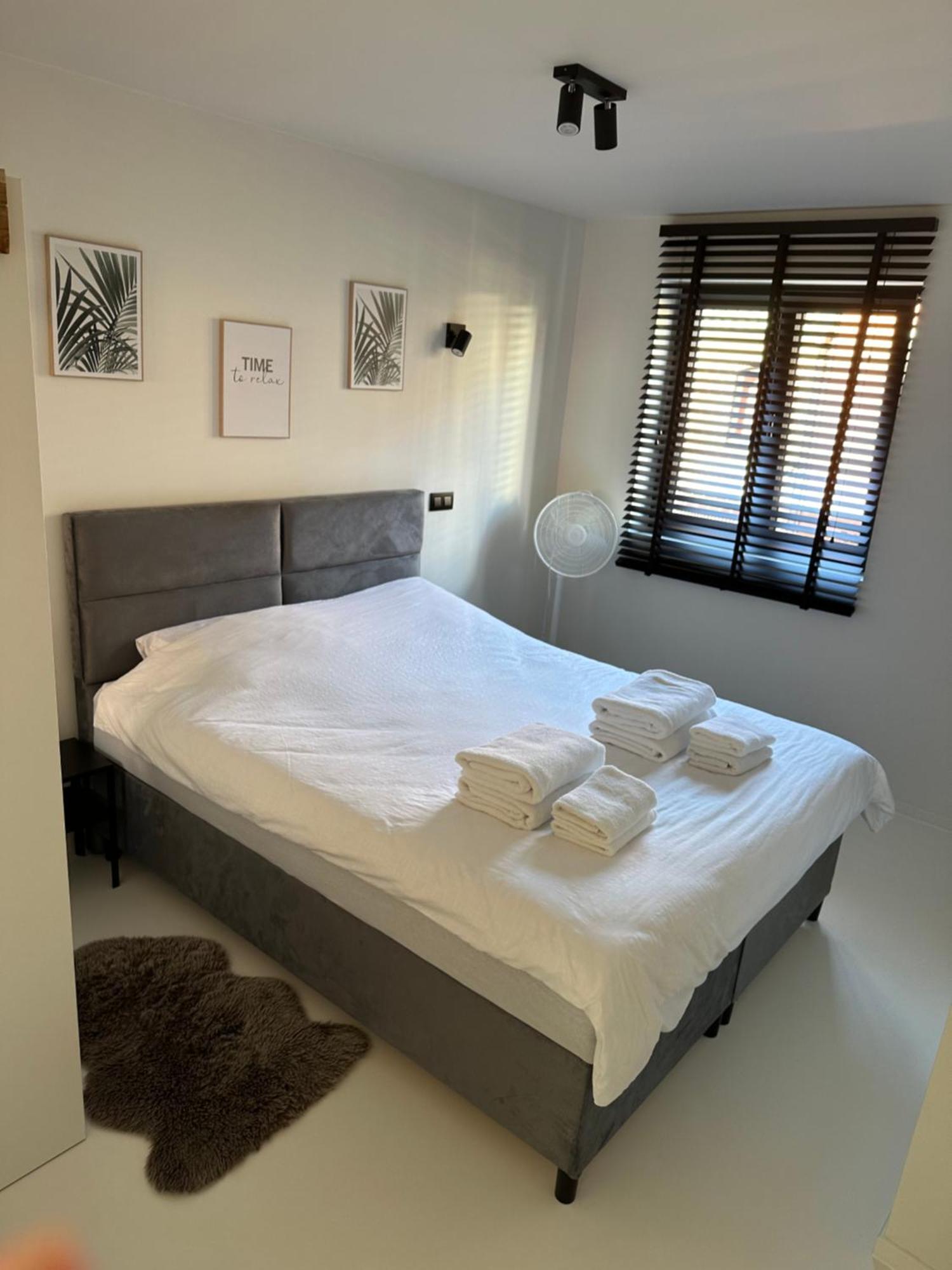Antwerp West Side, Terrace Apartment Zwijndrecht Bagian luar foto